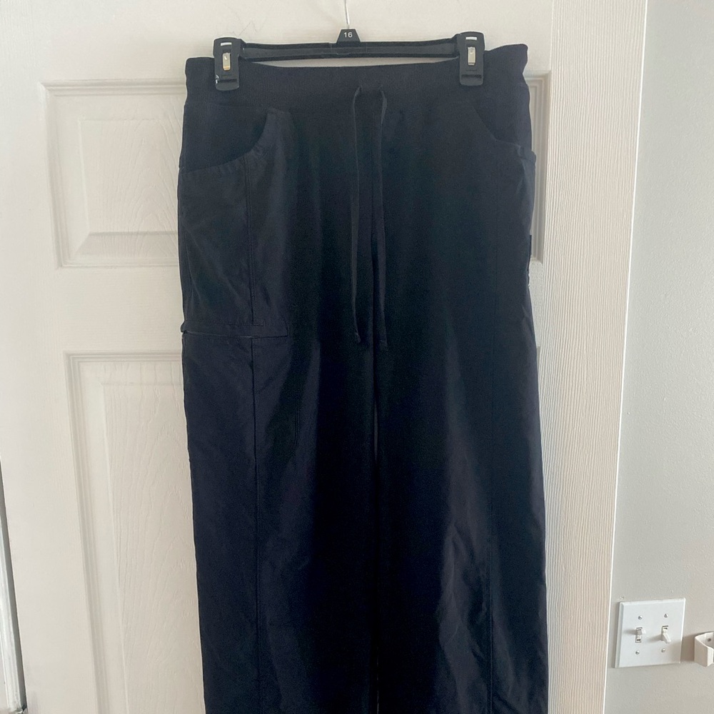 Cherokee infinity scrub pants - medium tall